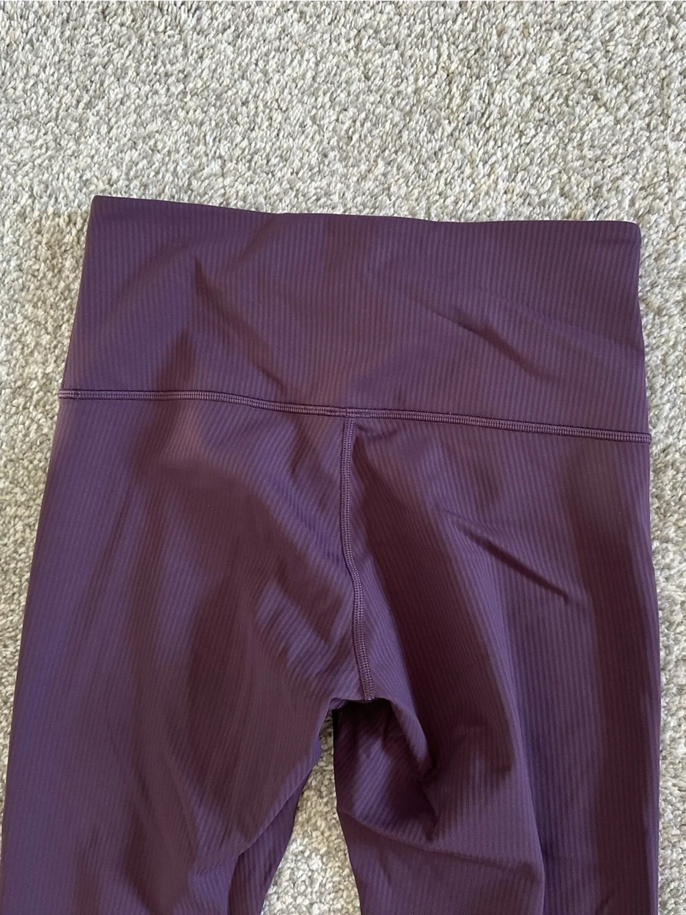 Women’s Lululemon Wunder Train High Rise Tight in Grape Thistle 28”